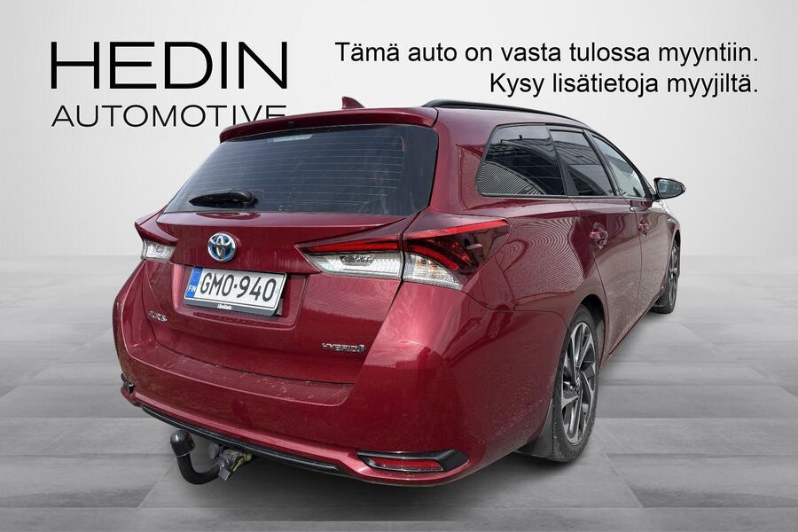 Toyota Auris vaihtoauto