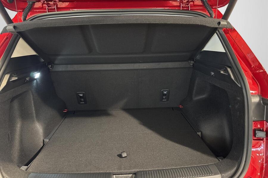 MG MGS5 EV vaihtoauto