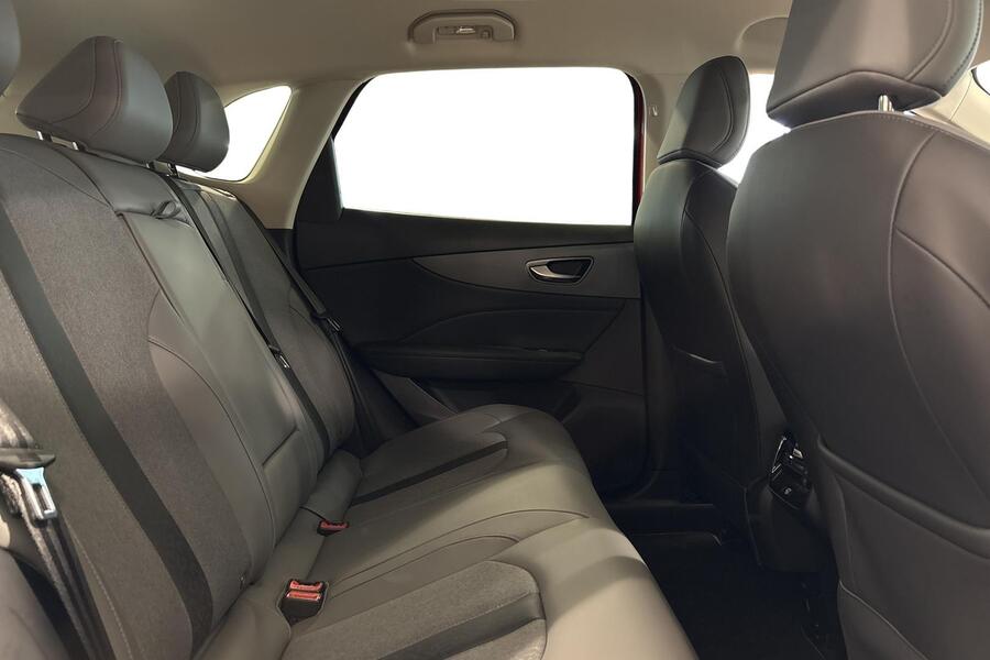 MG MGS5 EV vaihtoauto