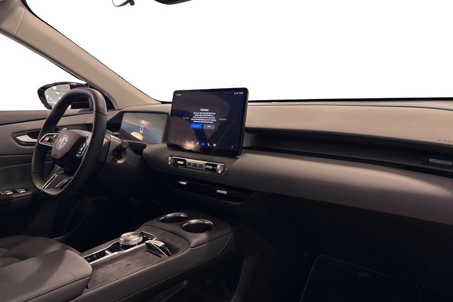 MG MGS5 EV vaihtoauto