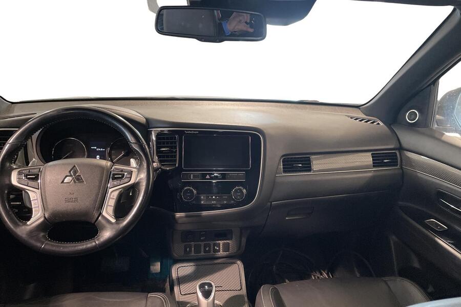 Mitsubishi Outlander PHEV vaihtoauto