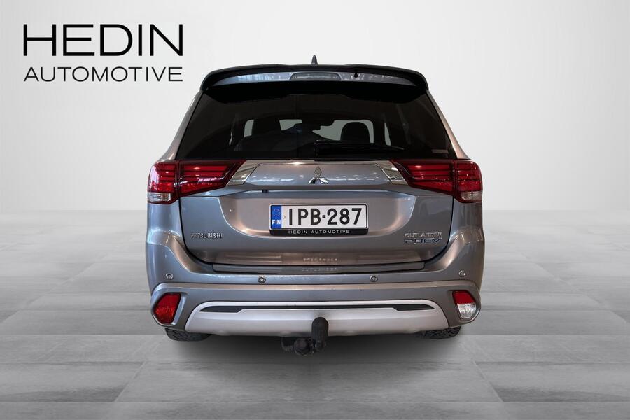 Mitsubishi Outlander PHEV vaihtoauto