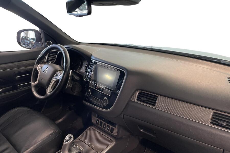 Mitsubishi Outlander PHEV vaihtoauto