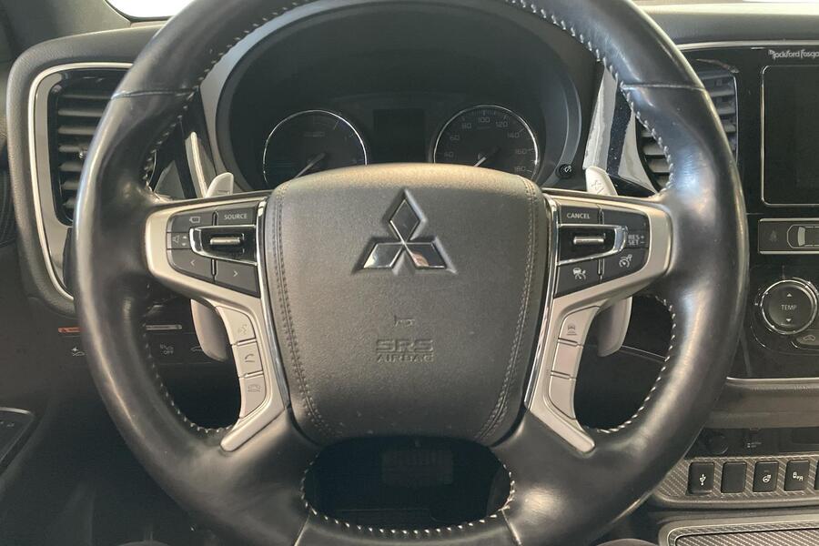 Mitsubishi Outlander PHEV vaihtoauto