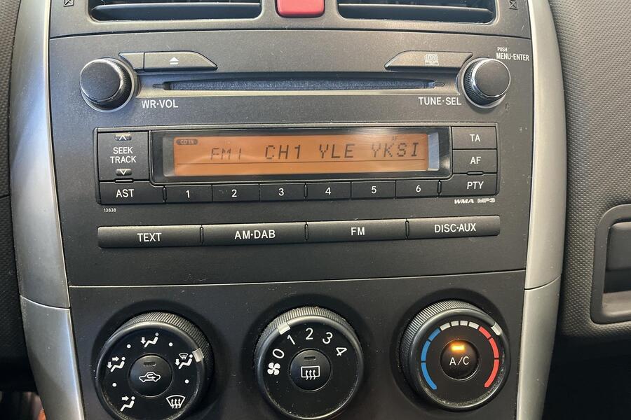 Toyota Auris vaihtoauto