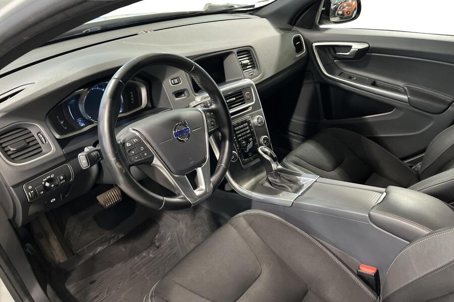 Volvo V60 Cross Country vaihtoauto