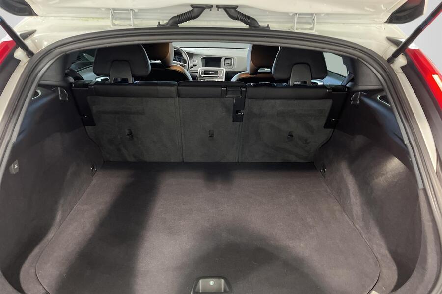 Volvo V60 Cross Country vaihtoauto