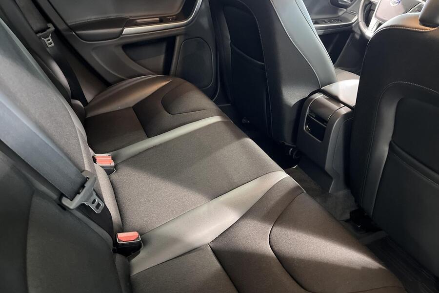 Volvo V60 Cross Country vaihtoauto