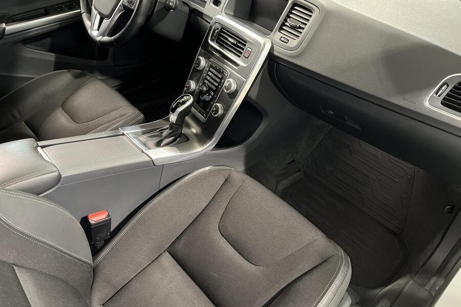 Volvo V60 Cross Country vaihtoauto