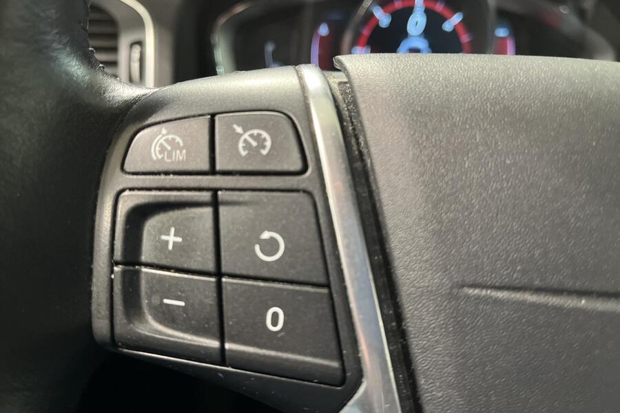 Volvo V60 Cross Country vaihtoauto