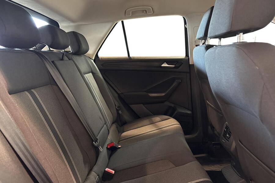 Volkswagen T-Roc vaihtoauto