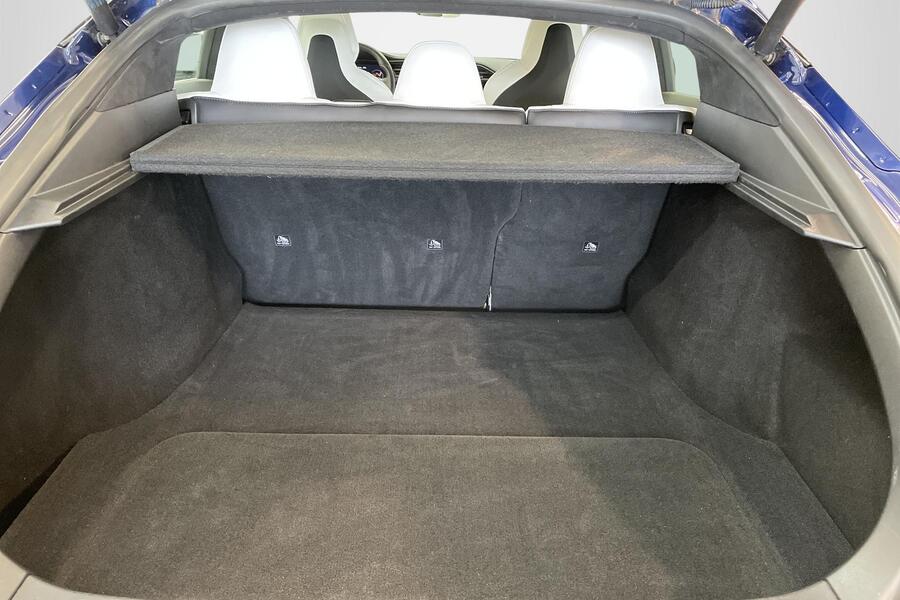 Tesla Model S vaihtoauto
