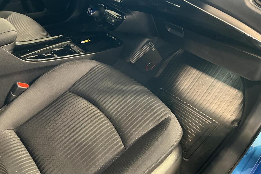 Toyota Prius vaihtoauto