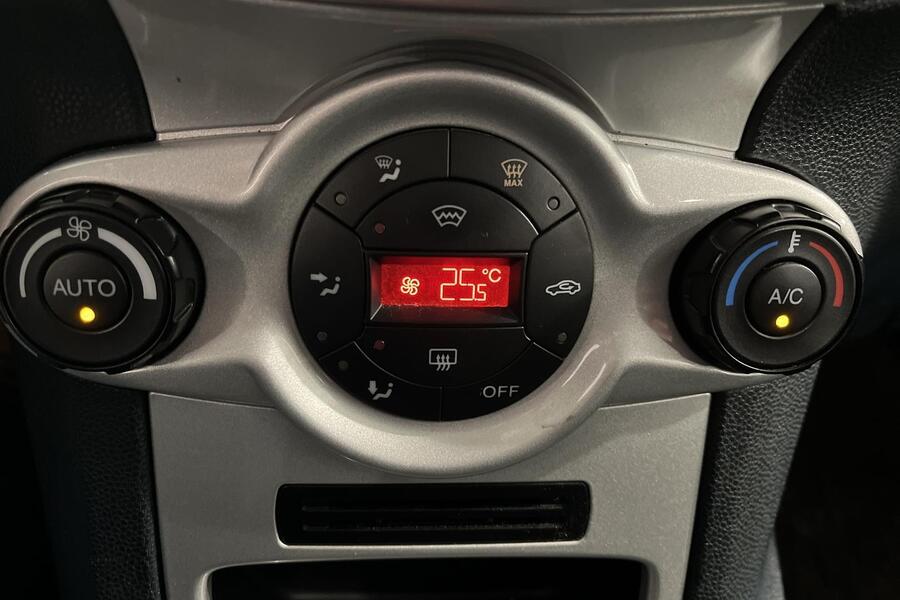 Ford Fiesta vaihtoauto