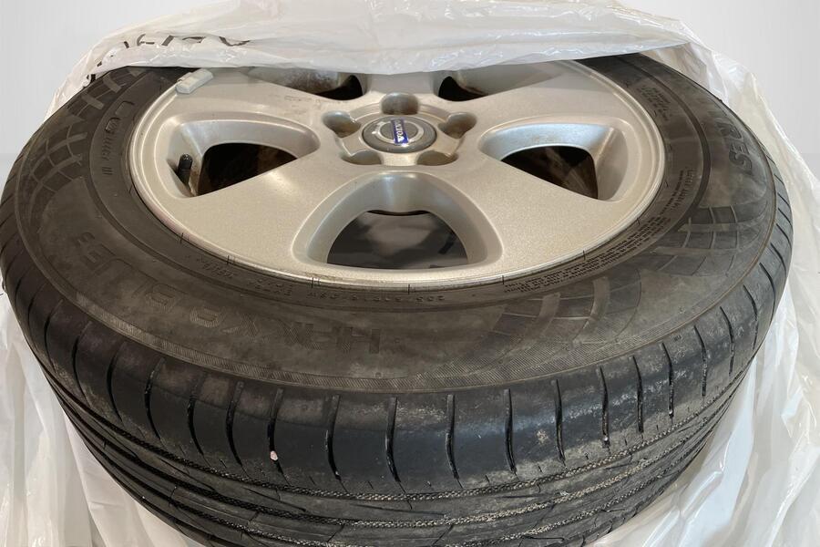 Volvo V70 vaihtoauto