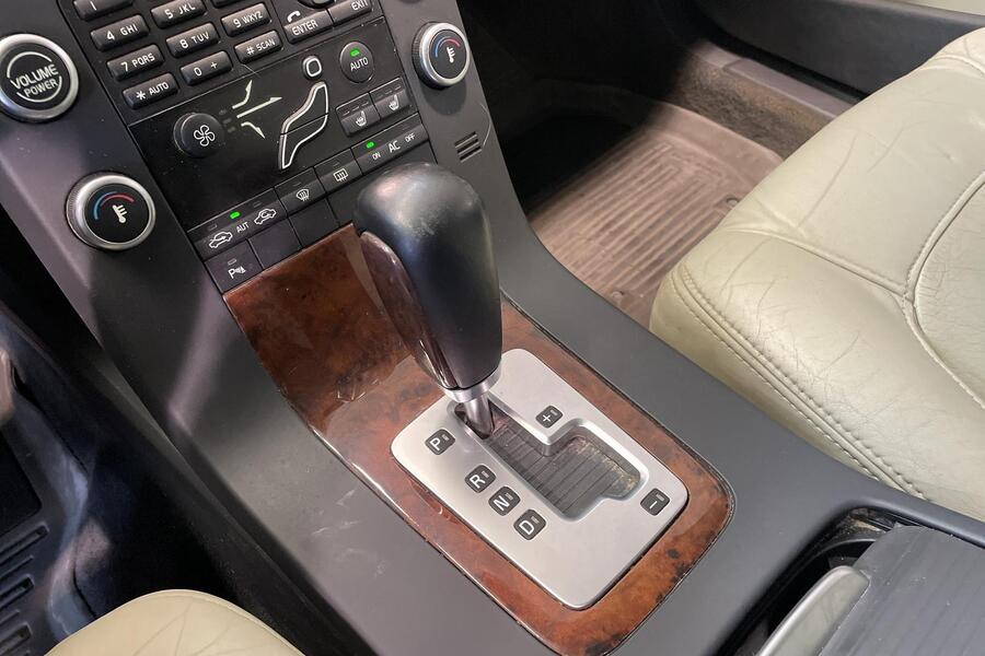 Volvo V70 vaihtoauto