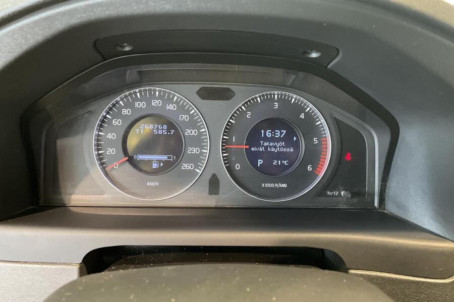 Volvo V70 vaihtoauto