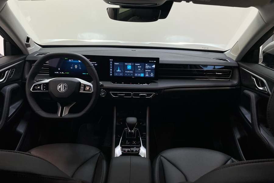 MG HS vaihtoauto