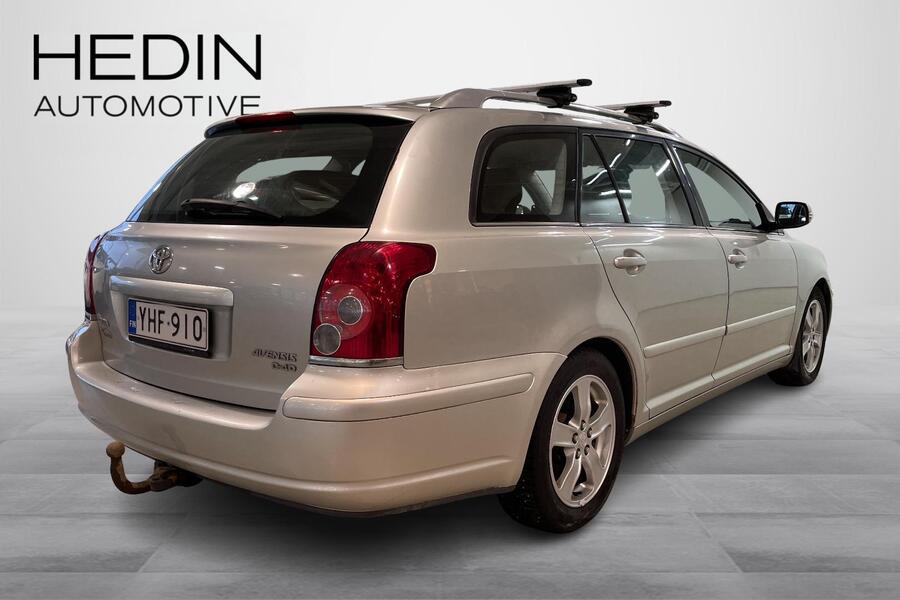 Toyota Avensis vaihtoauto