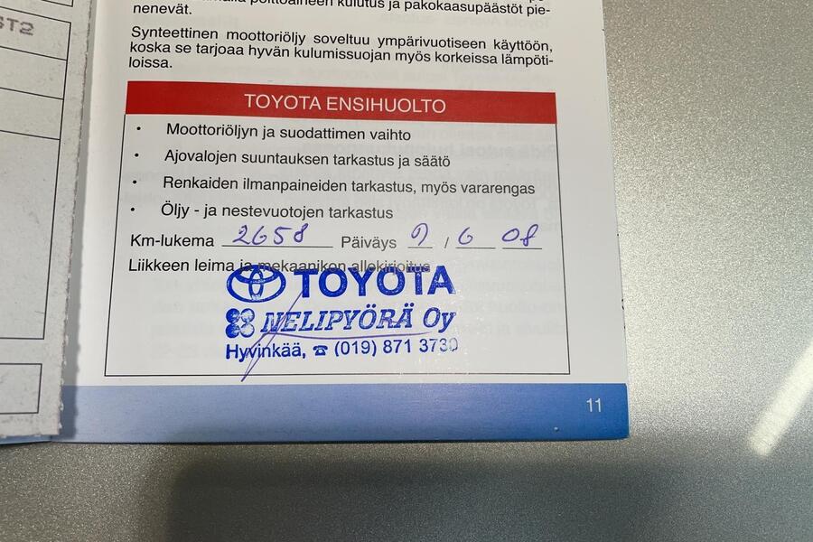 Toyota Avensis vaihtoauto