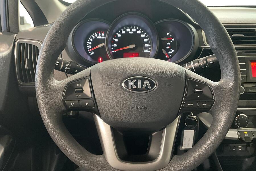 Kia Rio vaihtoauto
