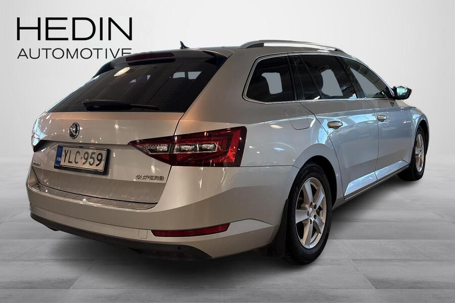 Skoda Superb vaihtoauto