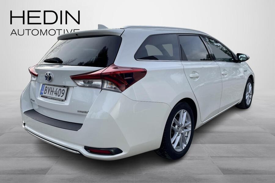 Toyota Auris vaihtoauto