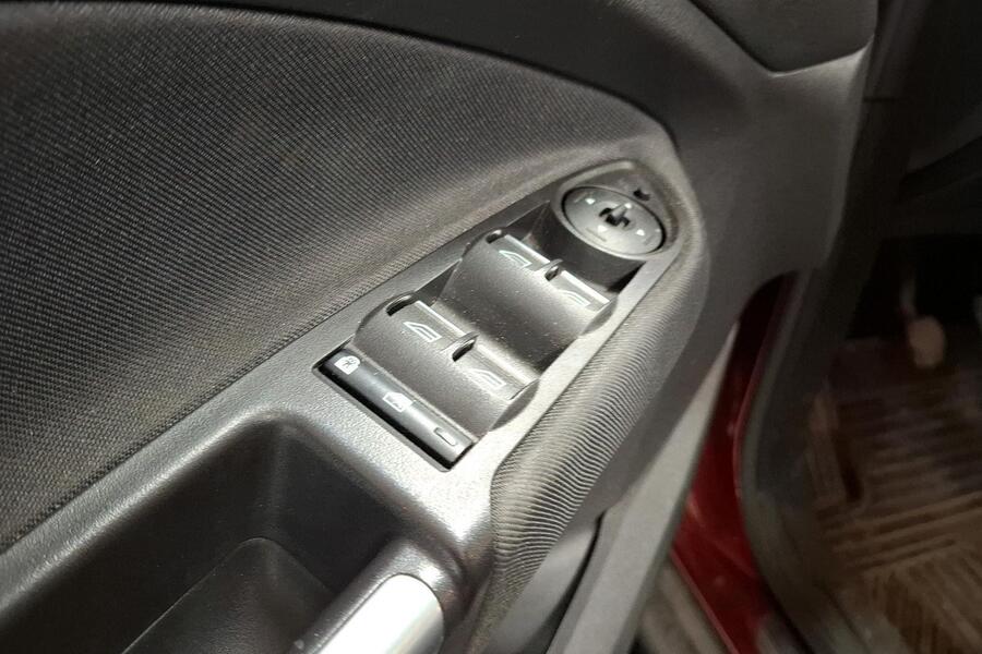 Ford C-MAX vaihtoauto