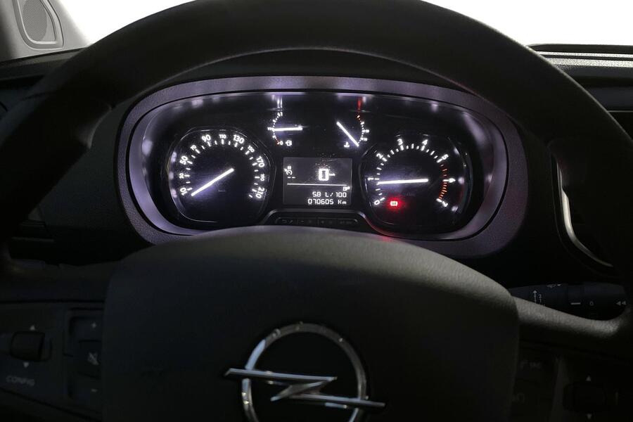 Opel Vivaro vaihtoauto