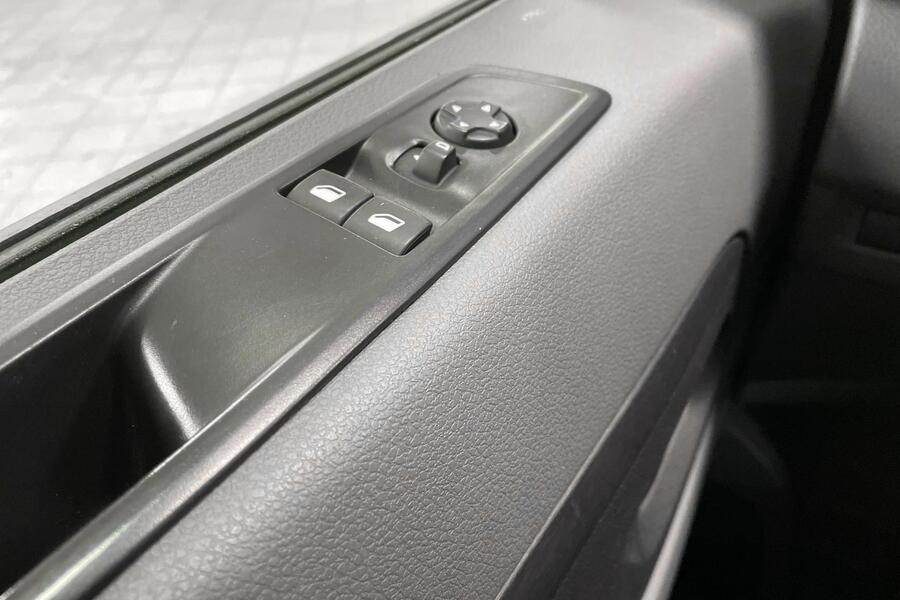 Opel Vivaro vaihtoauto