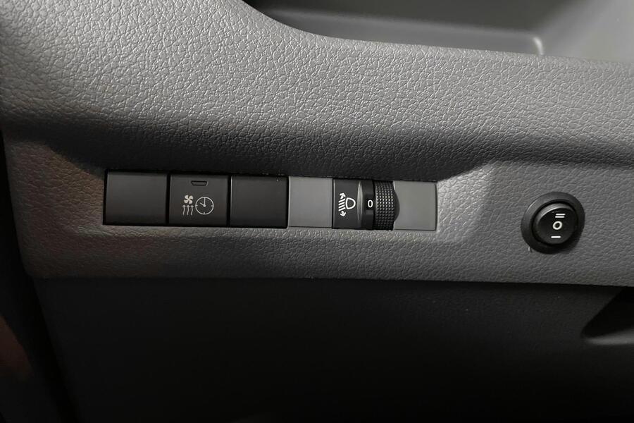 Opel Vivaro vaihtoauto