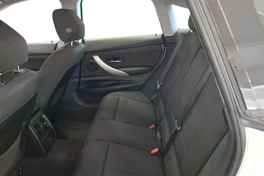BMW 320 vaihtoauto