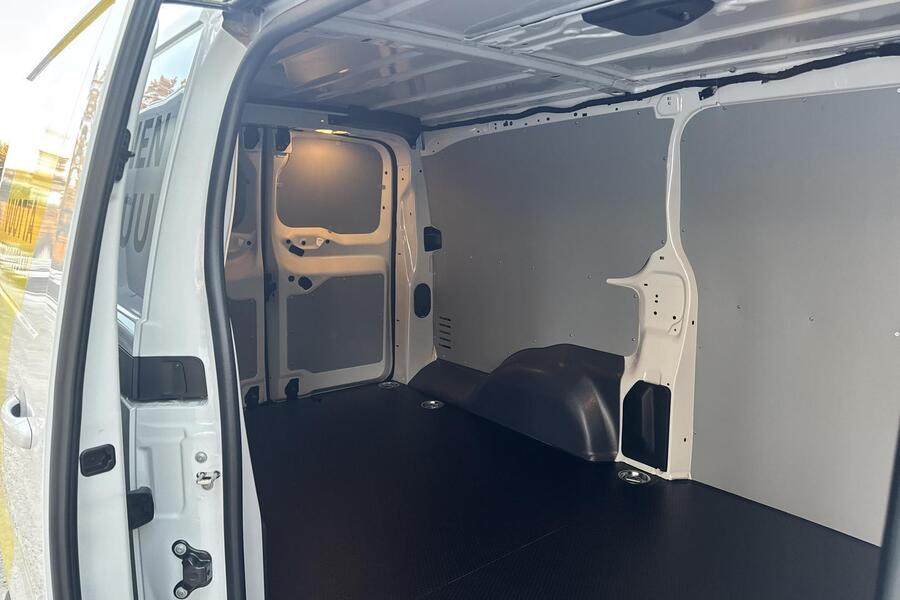 Opel Vivaro vaihtoauto