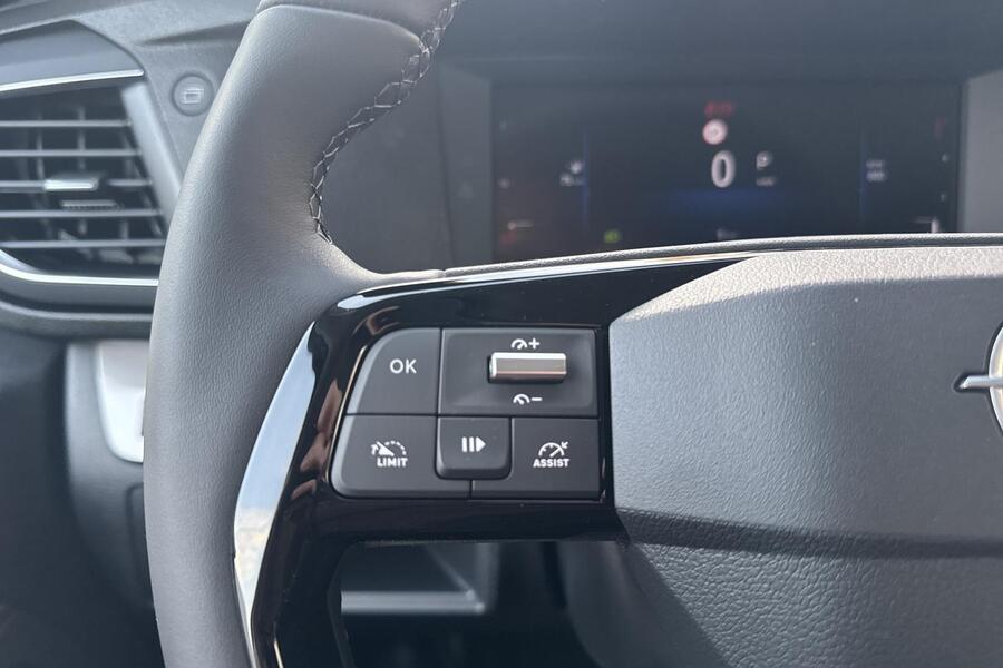 Opel Vivaro vaihtoauto