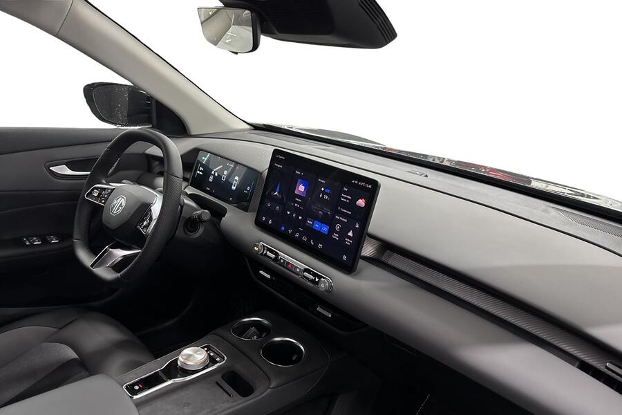 MG MGS5 EV vaihtoauto