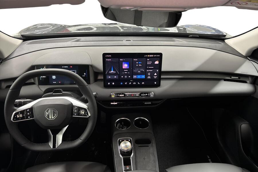 MG MGS5 EV vaihtoauto