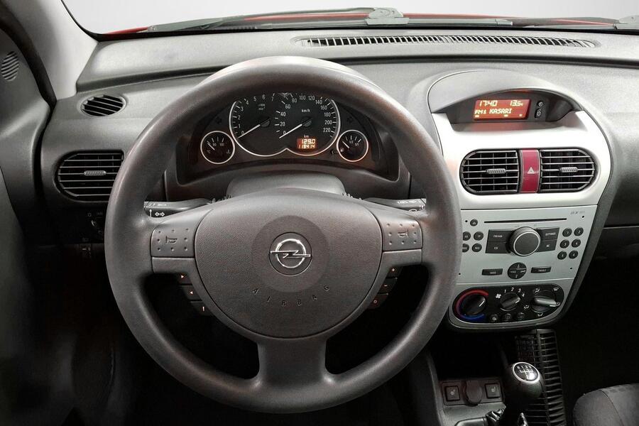 Opel Corsa vaihtoauto