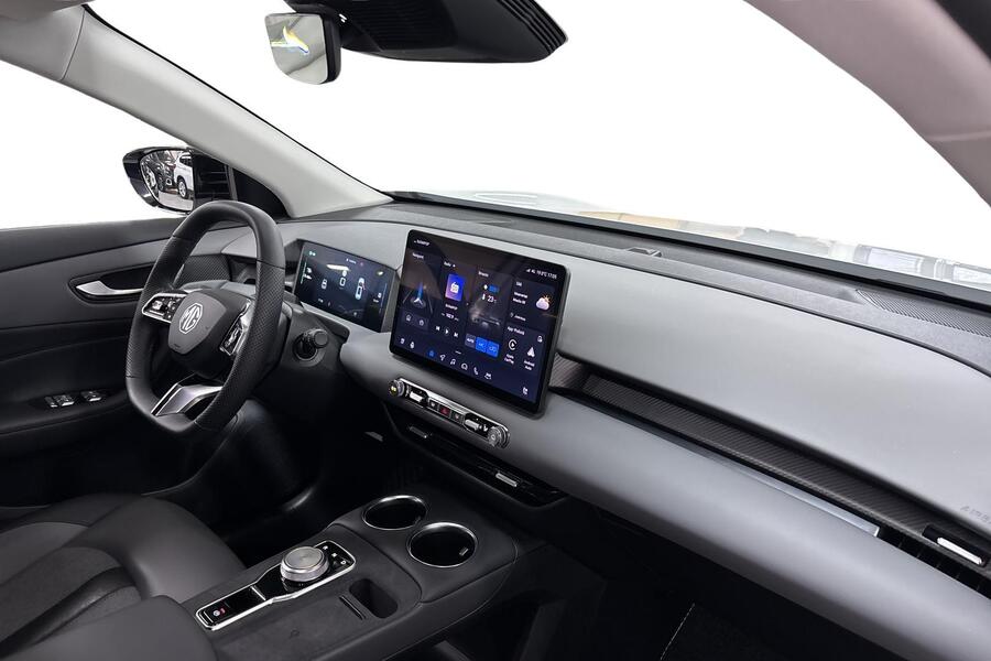 MG MGS5 EV vaihtoauto