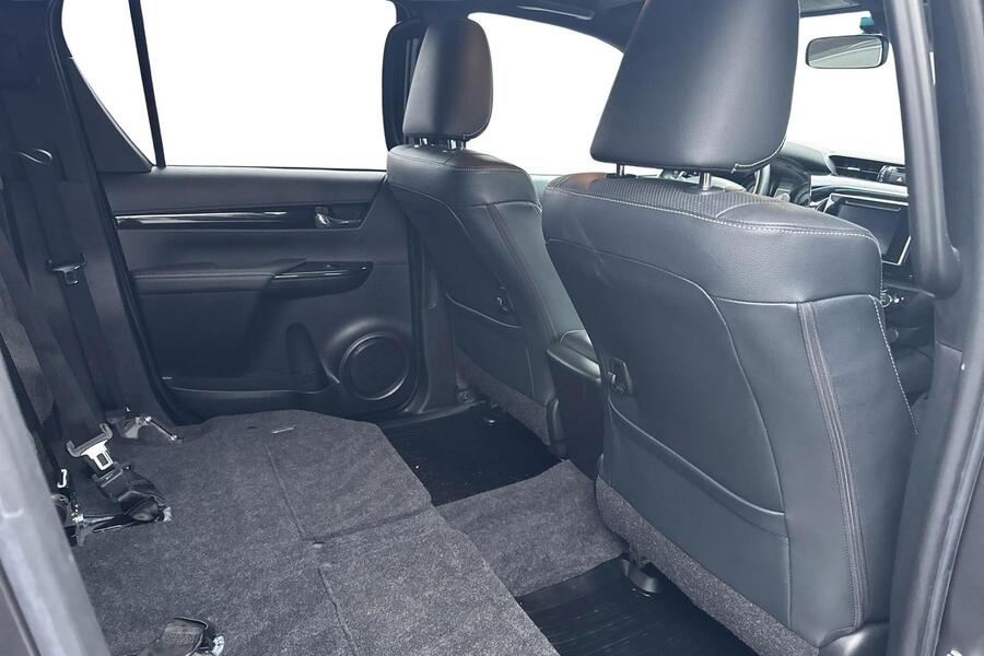 Toyota Hilux vaihtoauto