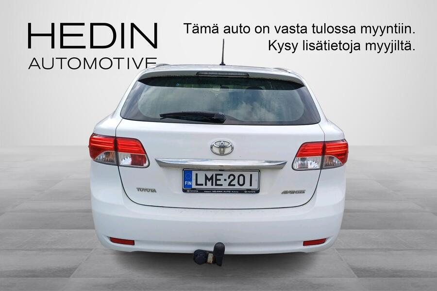 Toyota Avensis vaihtoauto