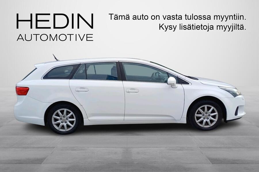 Toyota Avensis vaihtoauto