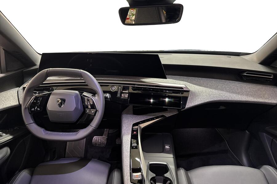 Peugeot E-3008 vaihtoauto