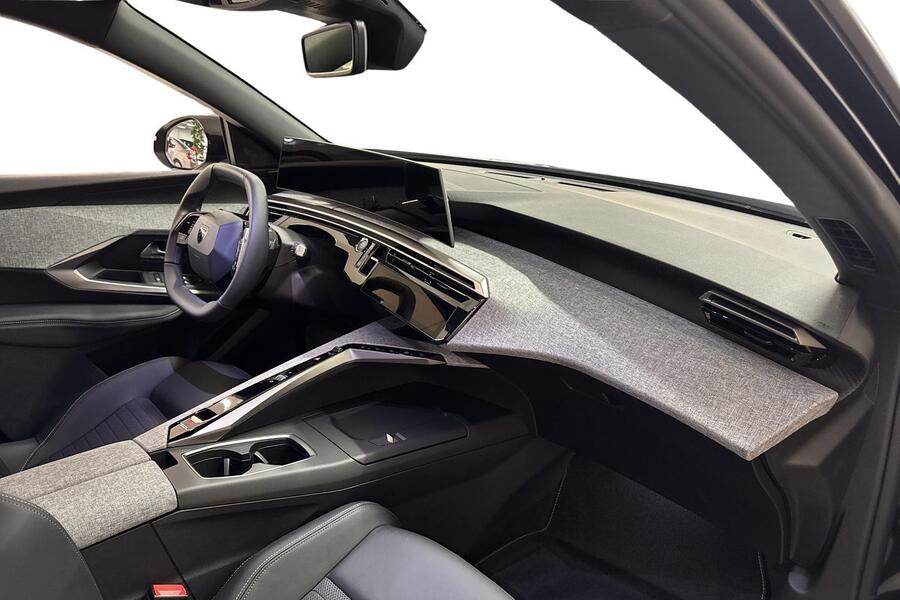 Peugeot E-3008 vaihtoauto