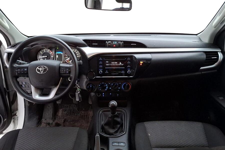 Toyota Hilux vaihtoauto