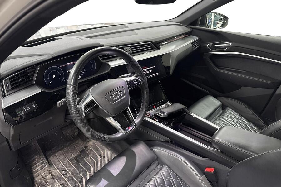 Audi e-tron vaihtoauto