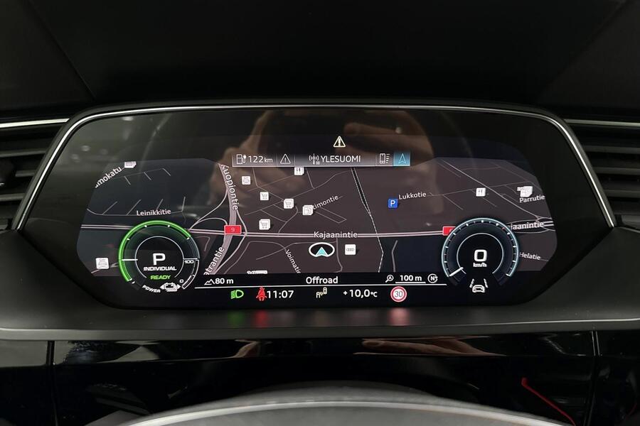 Audi e-tron vaihtoauto