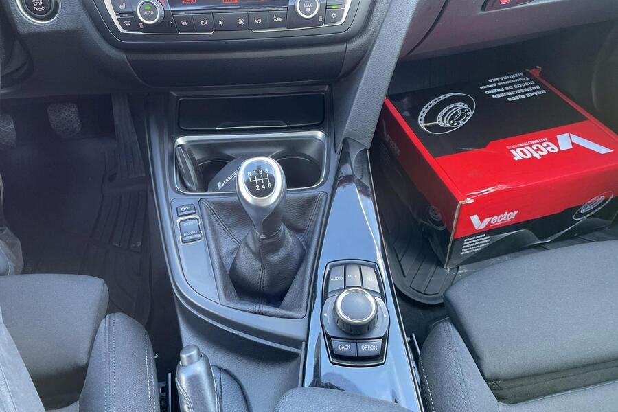 BMW 320 vaihtoauto