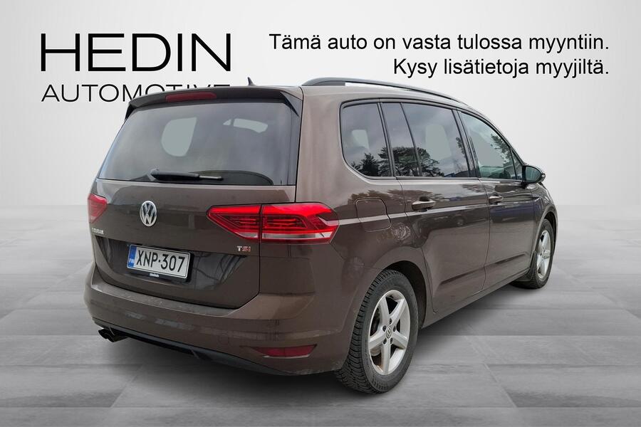 Volkswagen Touran vaihtoauto