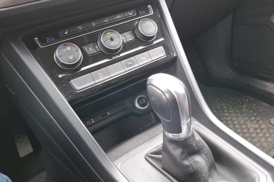 Volkswagen Touran vaihtoauto