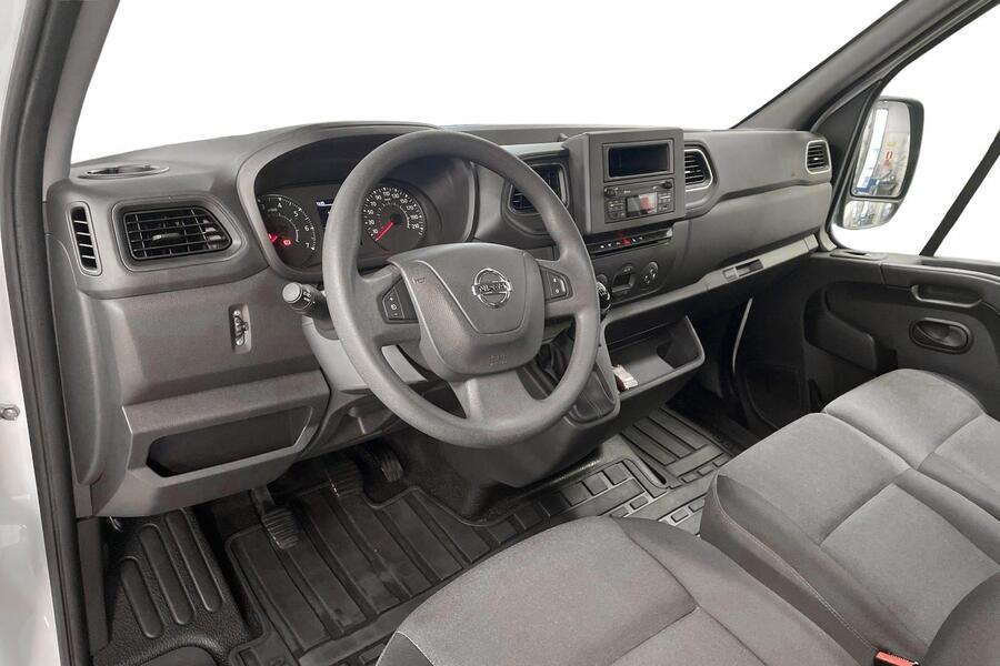 Nissan NV400 vaihtoauto